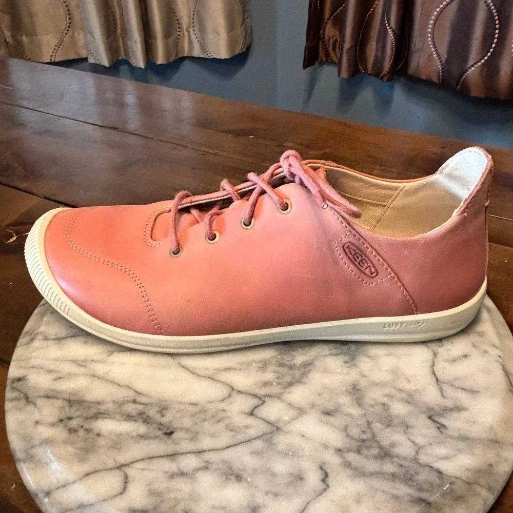 Keen‎ LORELEI II Sneakers Walking Shoes Brick Dust Pink Star White Leather Sz 10